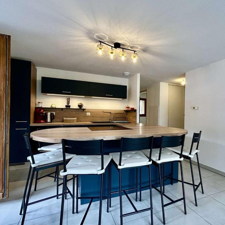 Appartement lumineux, vue montagnes - 6 pers. - FR-1-330C-165 - Appartement - 2