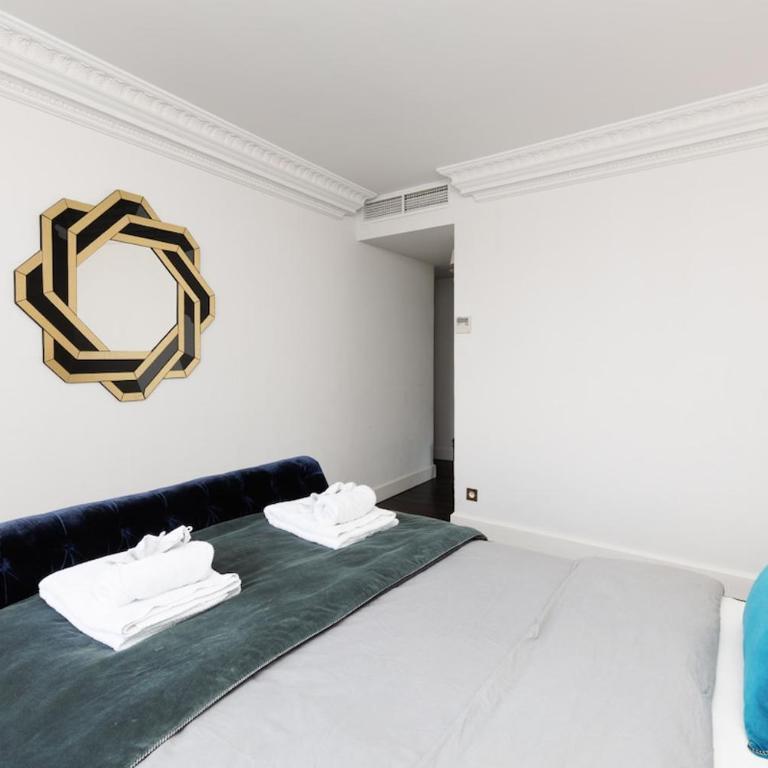 Luxurious villa with 7 bedrooms - Villa - 35