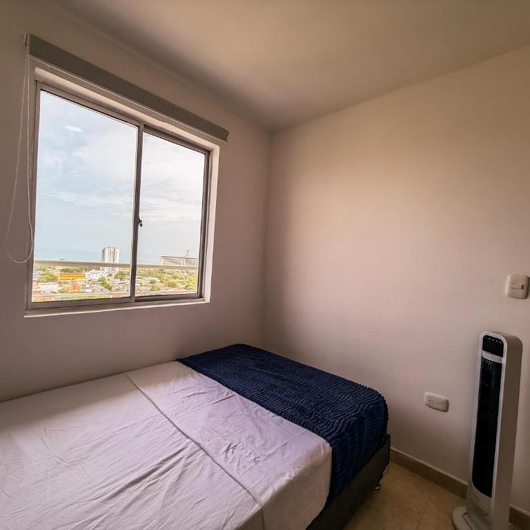 Edif, Balcon, 2 hab, Piscina, Rooftop, 5 min Aeropuerto - Two-Bedroom Apartment - 12