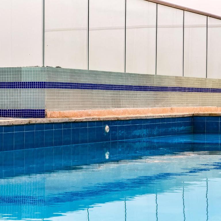 Edif, Balcon, 2 hab, Piscina, Rooftop, 5 min Aeropuerto - Two-Bedroom Apartment - 25