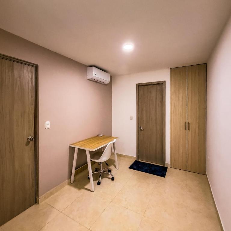 Edif, Balcon, 2 hab, Piscina, Rooftop, 5 min Aeropuerto - Two-Bedroom Apartment - 24