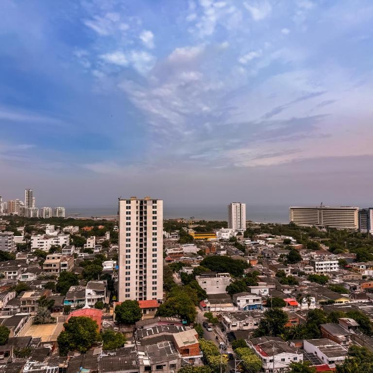 Edif, Balcon, 2 hab, Piscina, Rooftop, 5 min Aeropuerto - Two-Bedroom Apartment - 23