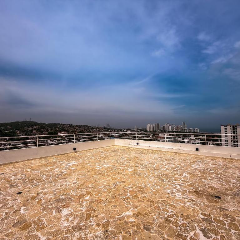 Edif, Balcon, 2 hab, Piscina, Rooftop, 5 min Aeropuerto - Two-Bedroom Apartment - 8