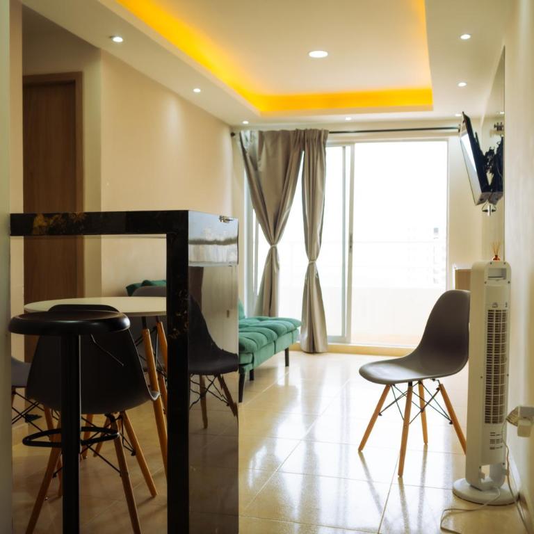 Edif, Balcon, 2 hab, Piscina, Rooftop, 5 min Aeropuerto - Two-Bedroom Apartment - 7