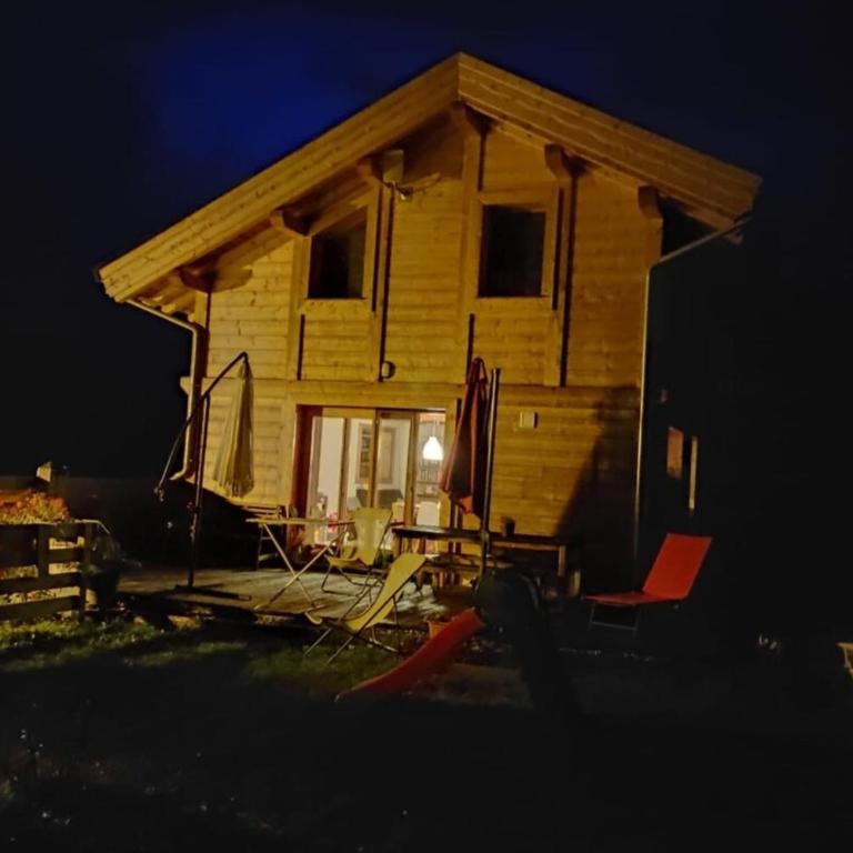 Chalet familial 3 chambres Jardin 600 m Vars - Chalet - 24