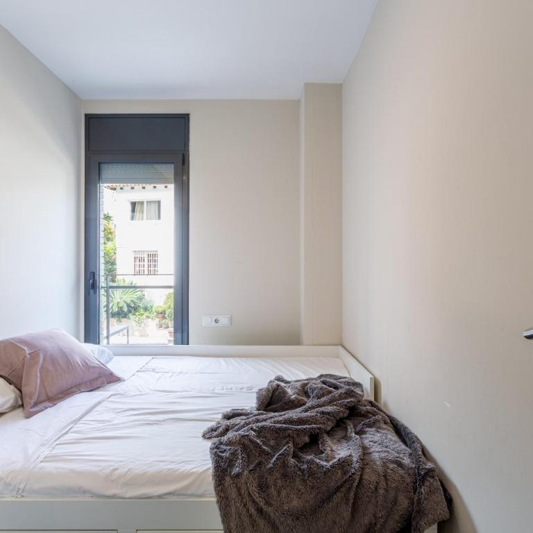 Apto Claret - Appartement 3 Chambres Premium avec Balcon - 14