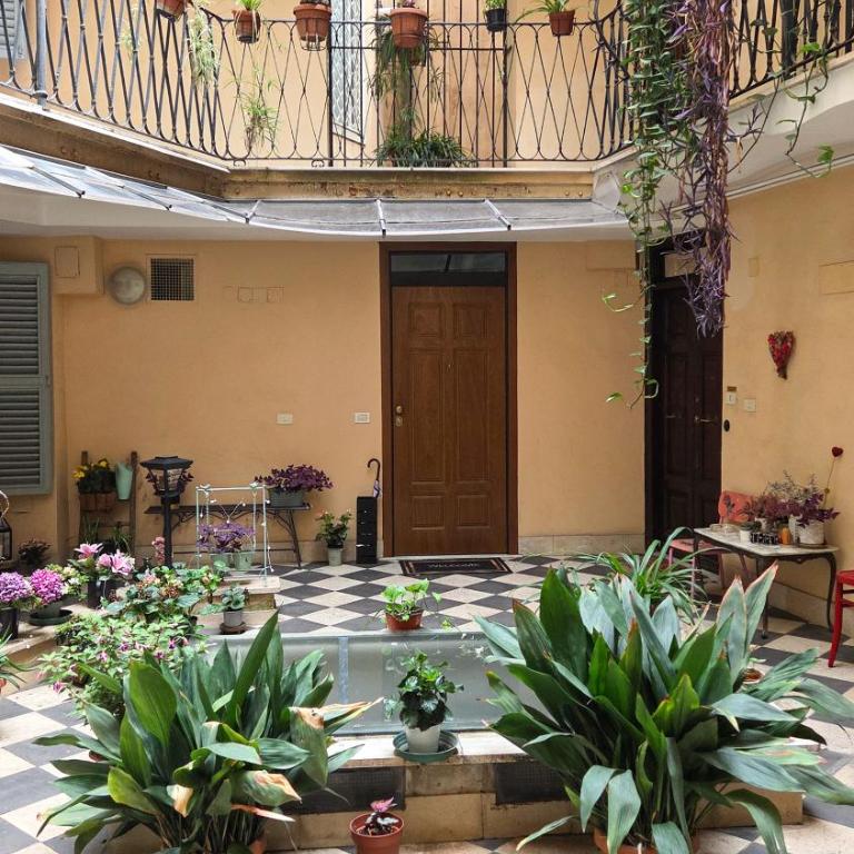 Colosseum Historic Apartment - 17th Century Building - Appartamento con 1 Camera da Letto - 42
