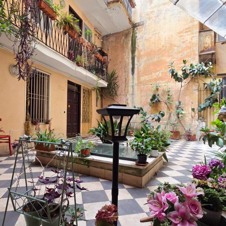 Colosseum Historic Apartment - 17th Century Building - Appartamento con 1 Camera da Letto - 51