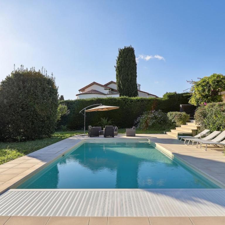Villa avec vue mer dans un beau quartier - Casa de 4 dormitorios - 23