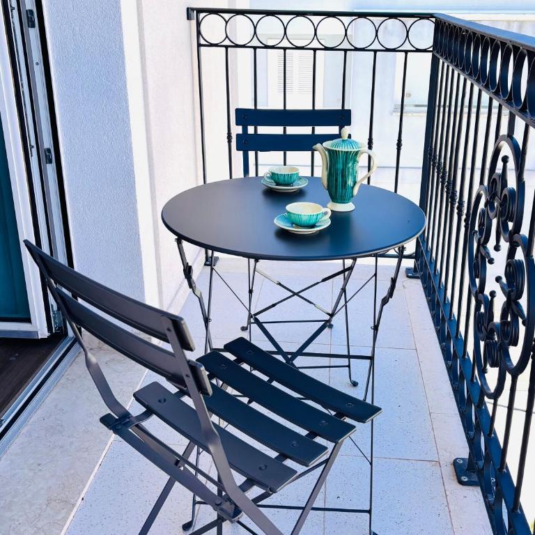 Brindisi Airport and Harbour Suite-2 min to local ferry - One-Bedroom Apartment - 4