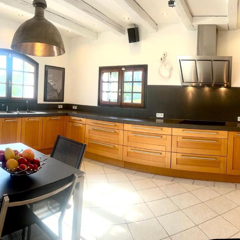 Stunning hilltop Opio villa exceptional views EV charging walk to Valbonne - Villa - 16