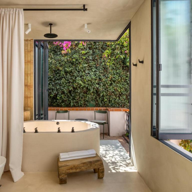 Casa Reynosa- 4BR Gorgeous Home with Pool - Casa de 4 dormitorios - 57