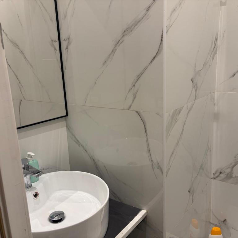 Principe Amedeo nuovo - Appartamento con 2 Camere da Letto - 1