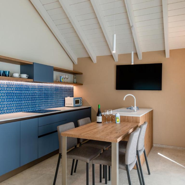 Conero Azzurro - Appartamento con 2 Camere da Letto e Vista Giardino - 2