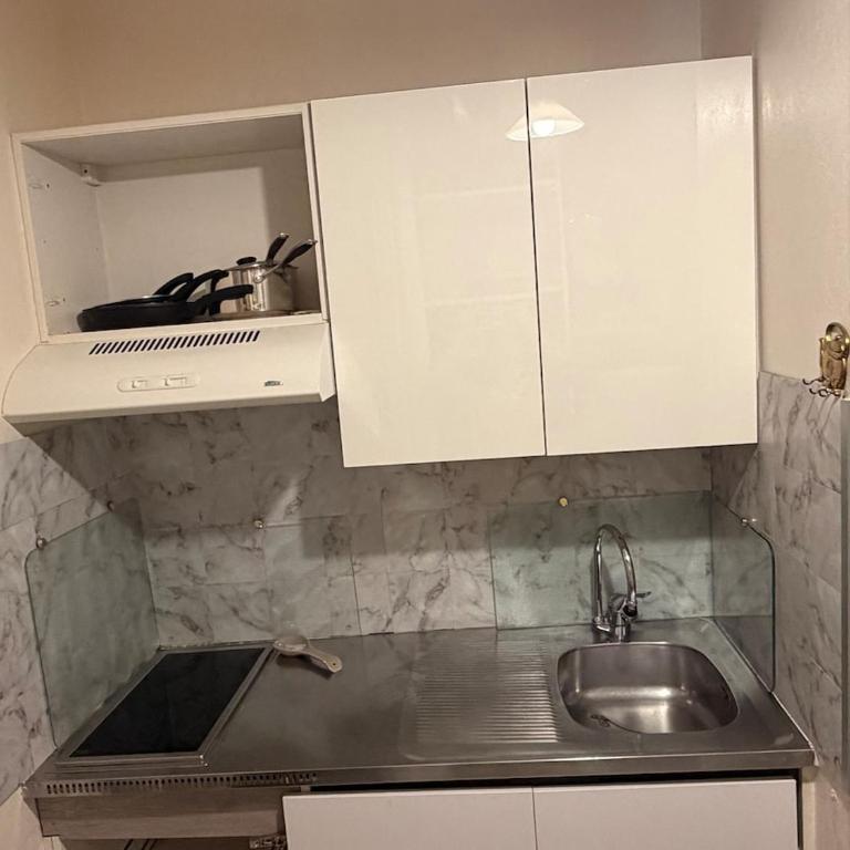 Studio centre vue lac montagne parking proche Thermes Chevalley - Apartment mit 1 Schlafzimmer - 2