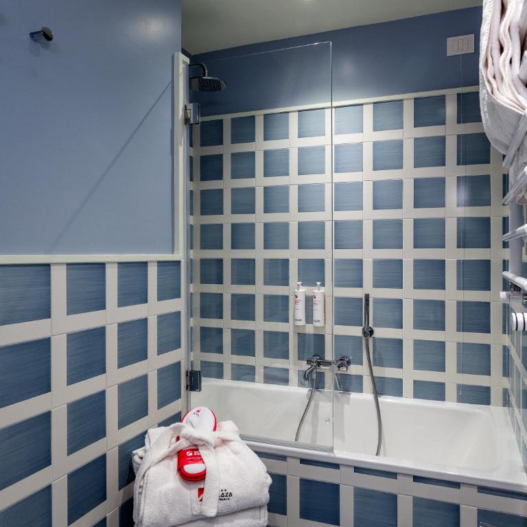 Hotel Plaza - Suite - 4