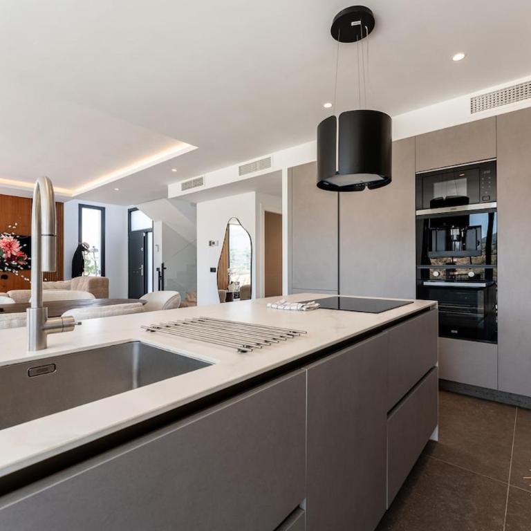 Exclusive villa and private pool in La Cala Golf - Villa - 5