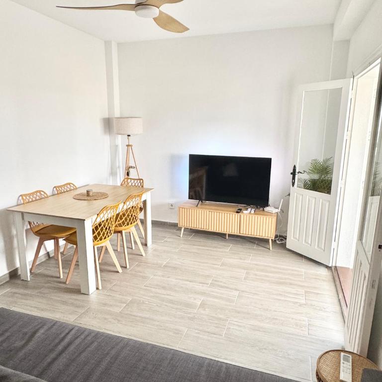 Meri Holiday Nuevo apartamento a 4 min de la playa - Appartamento Bilocale - 2