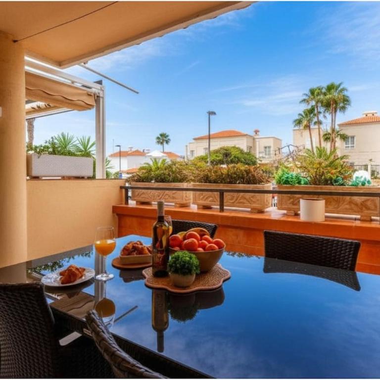 Cozy & Peaceful Apartment in Playa de Fañabé - Two-Bedroom Apartment - 4
