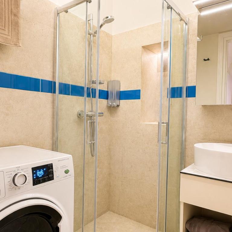 Residenza Centralissima Sanremo - Appartamento con 2 Camere da Letto - 7