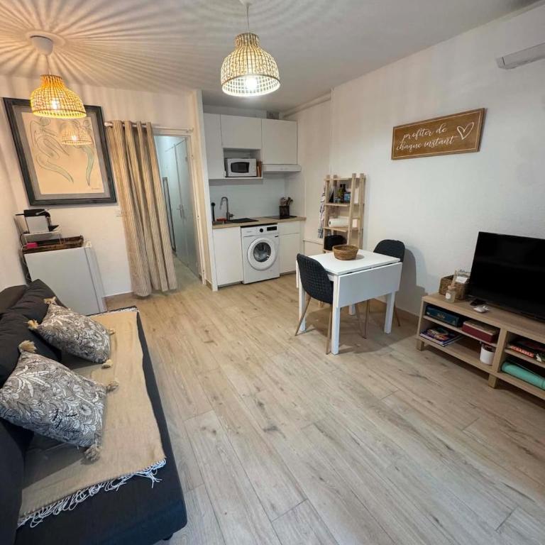 Joli studio climatisé - Sanary-sur-Mer - Appartement 1 Chambre - 10