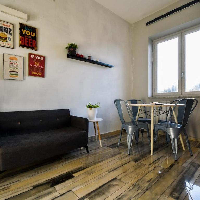 Napoli Airport Sweet Home - Three-Bedroom Apartment - 2
