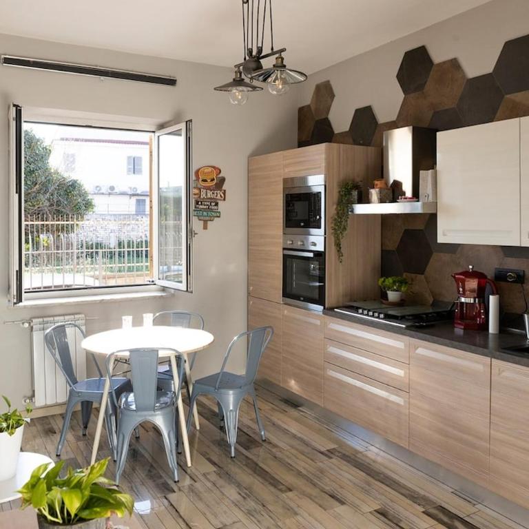 Napoli Airport Sweet Home - Three-Bedroom Apartment - 16