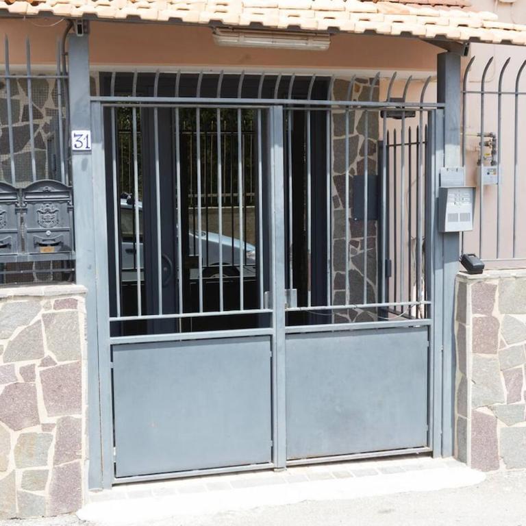 Napoli Airport Sweet Home - Three-Bedroom Apartment - 25