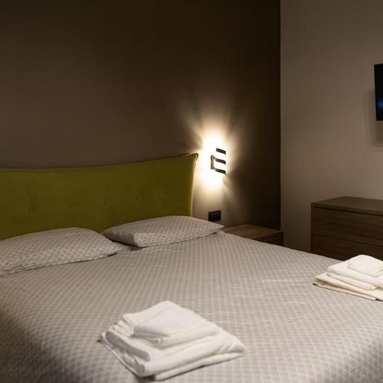 Napoli Airport Sweet Home - Three-Bedroom Apartment - 28
