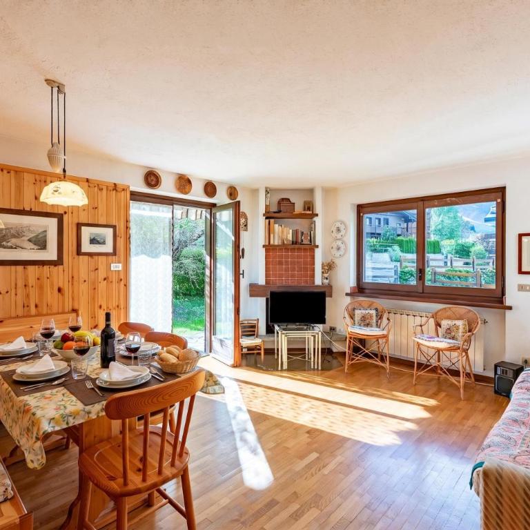 Family Apartment Steps From Ski Lifts - Happy Rentals - Appartamento con Vista Montagna - 1