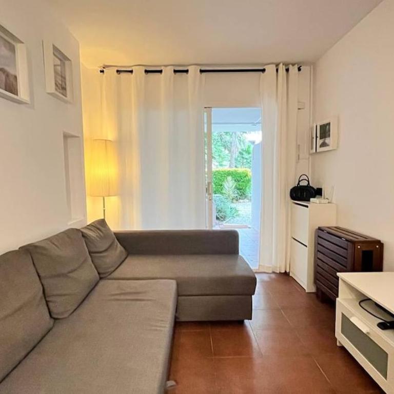 Ground floor with pool Roses Santa Margarita - One-Bedroom Apartment - 7