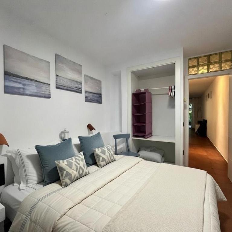 Ground floor with pool Roses Santa Margarita - One-Bedroom Apartment - 13