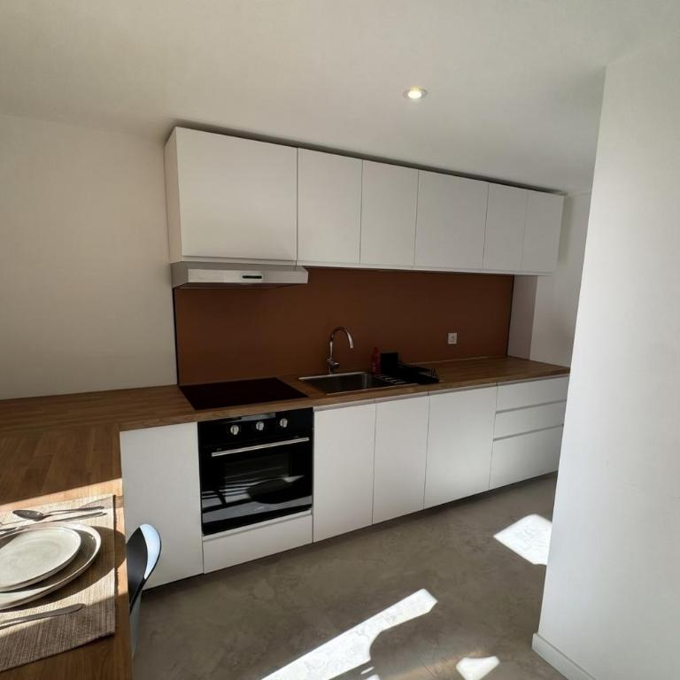 Spacious renovated apartment in the heart of Nîmes - Appartamento - 5