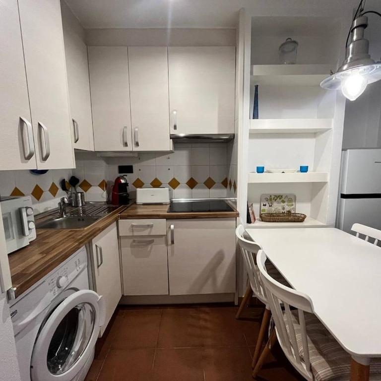 Ground floor with pool Roses Santa Margarita - One-Bedroom Apartment - 18