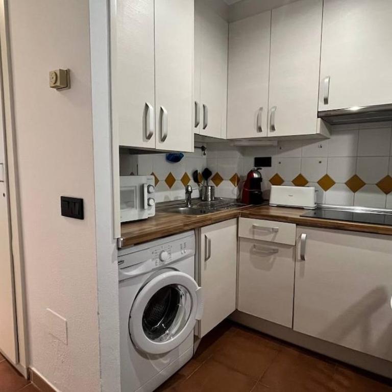 Ground floor with pool Roses Santa Margarita - One-Bedroom Apartment - 20