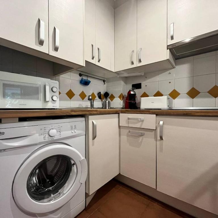 Ground floor with pool Roses Santa Margarita - One-Bedroom Apartment - 24
