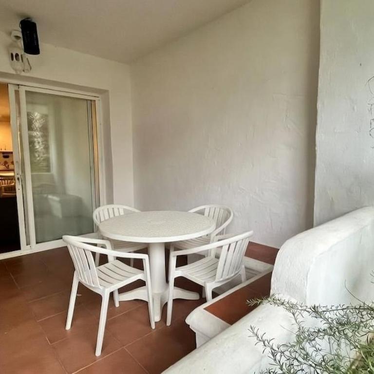Ground floor with pool Roses Santa Margarita - One-Bedroom Apartment - 29