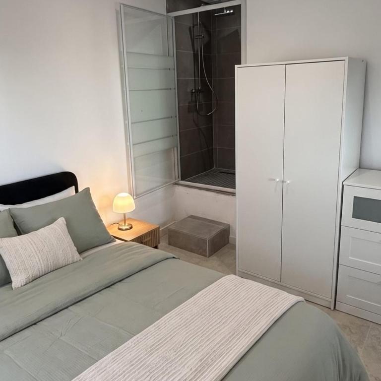 Spacious renovated apartment in the heart of Nîmes - Appartamento - 11