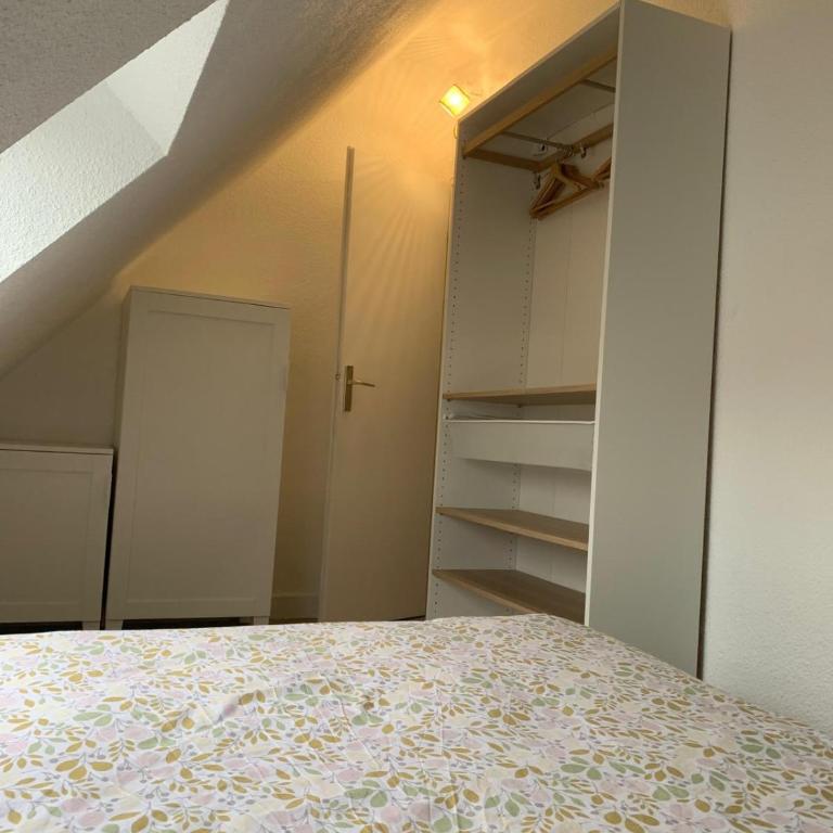 Cottage cosy avec jardin, piscine et parking - Casa de 2 dormitorios - 24