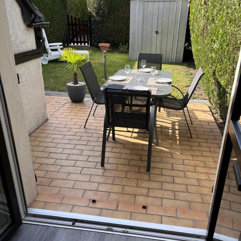 Cottage cosy avec jardin, piscine et parking - Casa de 2 dormitorios - 6