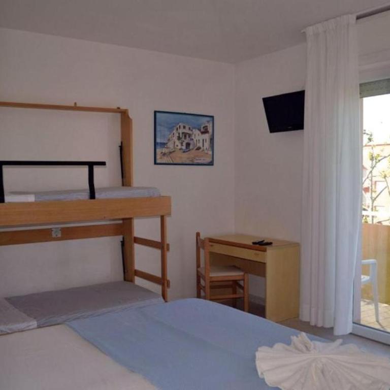 Hotel Tre Rose New 2026 - Quadruple Room - 3
