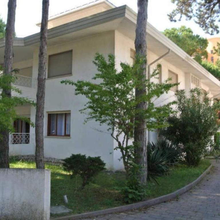 Comfortable flat in Lignano Pineta - Apartment - 1