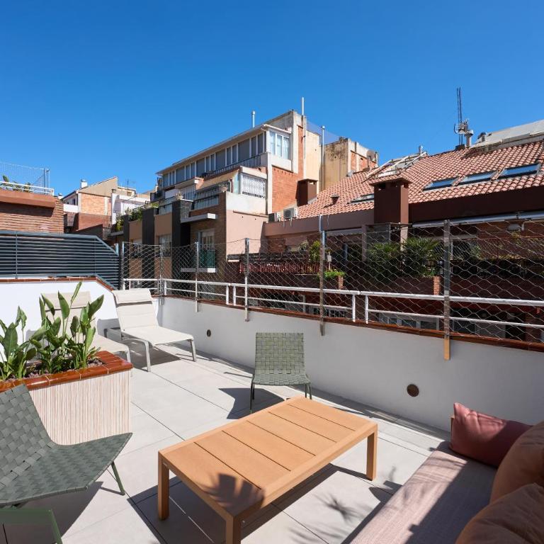 Catalonia Park Güell - Habitación Triple con terraza - 2