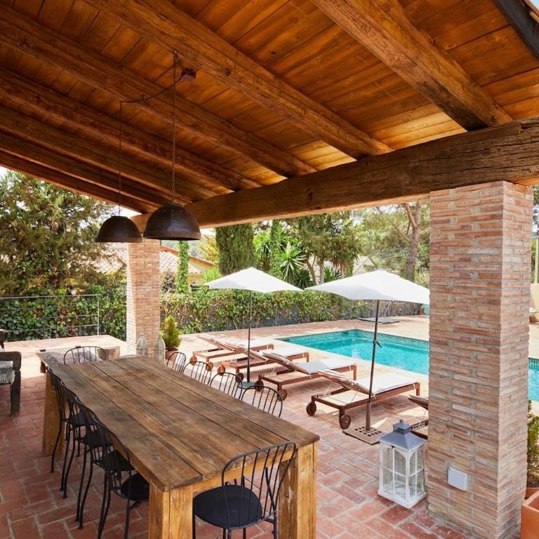 Luxury Villa with Private Pool Sea View - Villa - 8