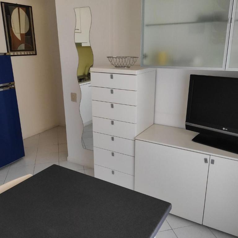 Bright flat with terrace - Appartamento - 7