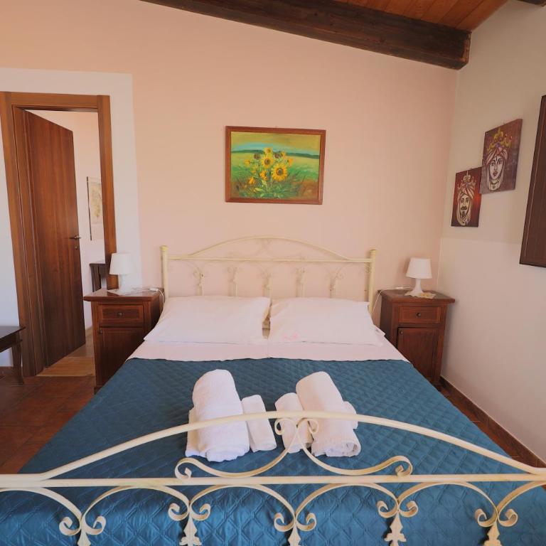 Cavagrande Guest House - Camera Matrimoniale con Vista Giardino - 3