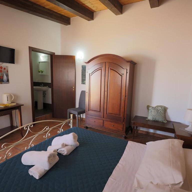 Cavagrande Guest House - Camera Matrimoniale con Vista Giardino - 5
