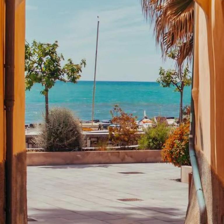 A 80 mt dal mare Loft nel centro storico di Imperia - Appartamento Loft con 1 Camera da Letto e Balcone - 19