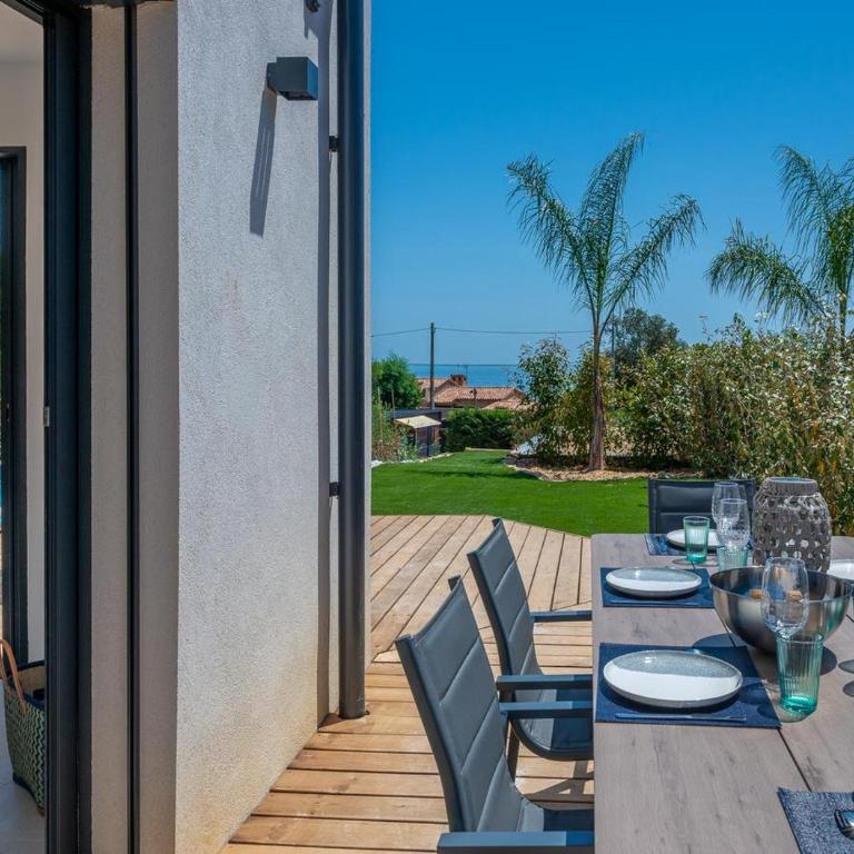 Villa LAU, contemporary sea view in Les Issambres - Villa 3 Chambres - 32