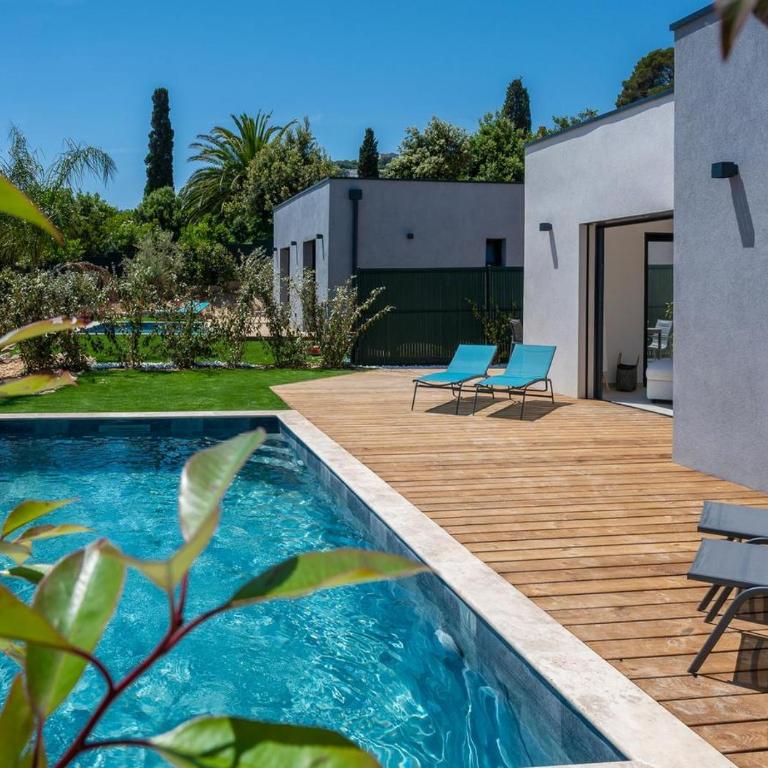 Villa LAU, contemporary sea view in Les Issambres - Villa 3 Chambres - 4